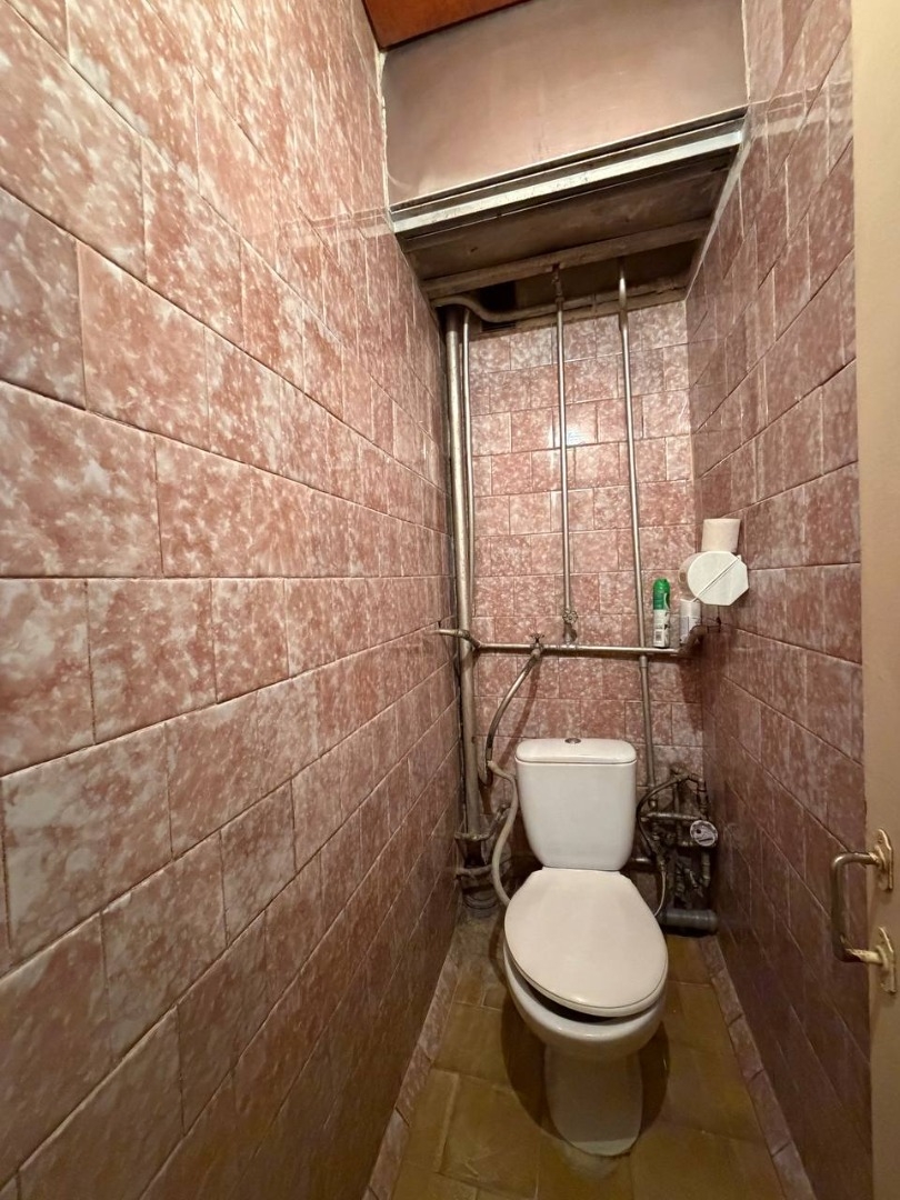 продажа трехкомнатной квартиры номер A-174653 в Малиновском районе, фото номер 17